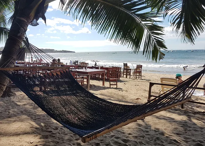 La Palapa 3*